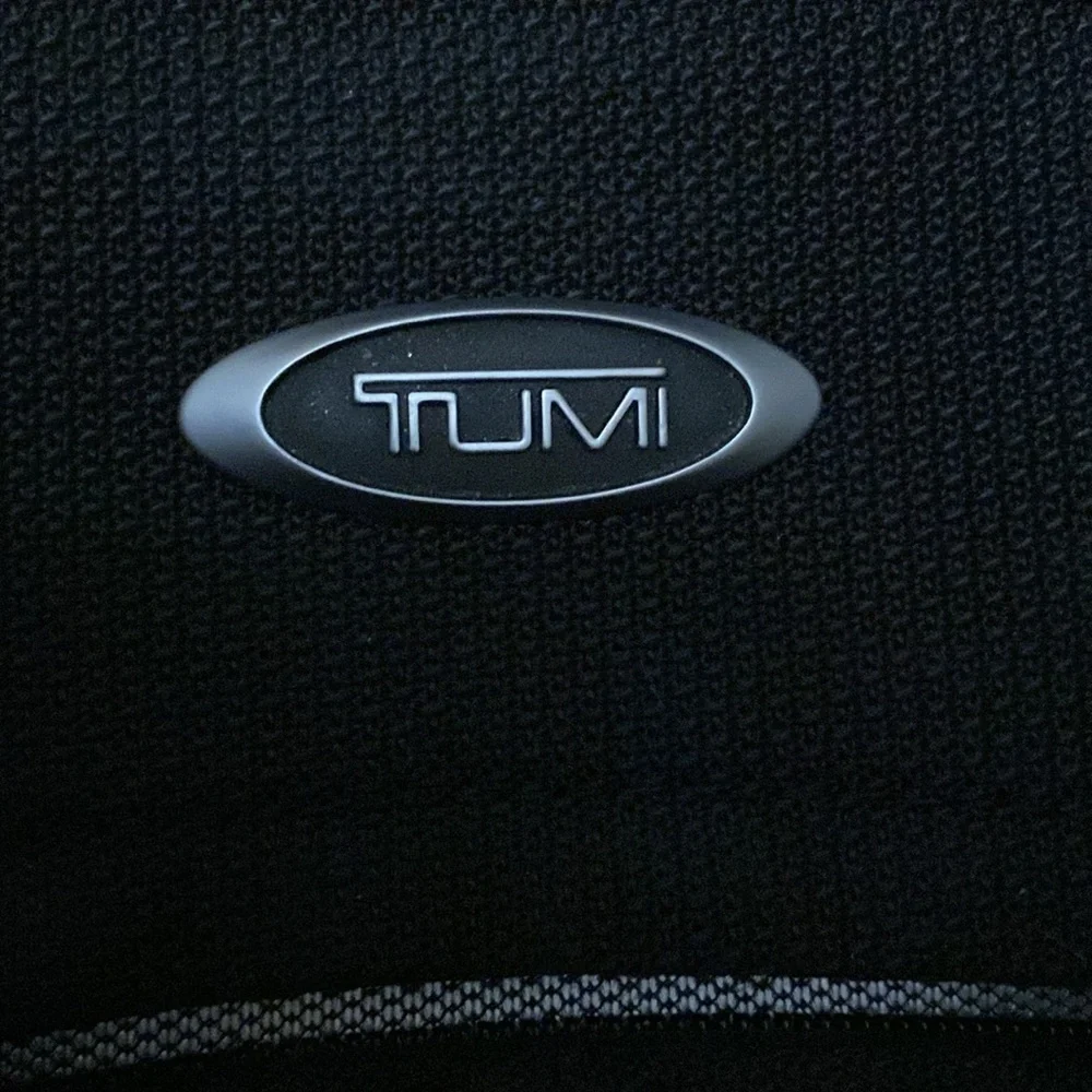 Tumi shoulder strap